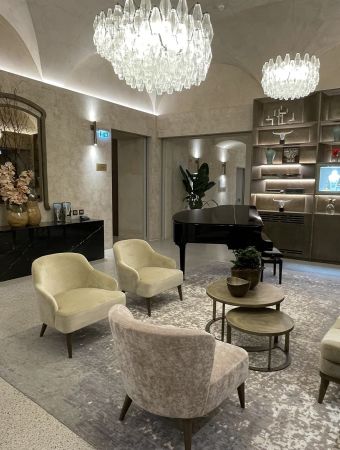 Arredamenti su misura per alberghi lusso : hall